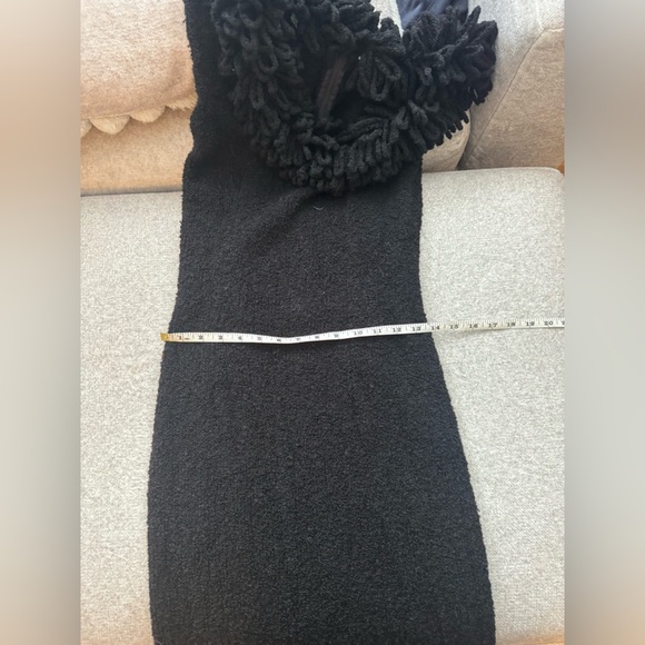 Vintage Elegant Black Sleeveless Hand knitted Wool Dress - Picture 6 of 8